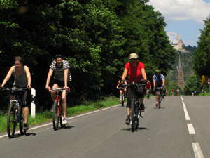 Krista cycles traffic free, from Bingen to Koblenz